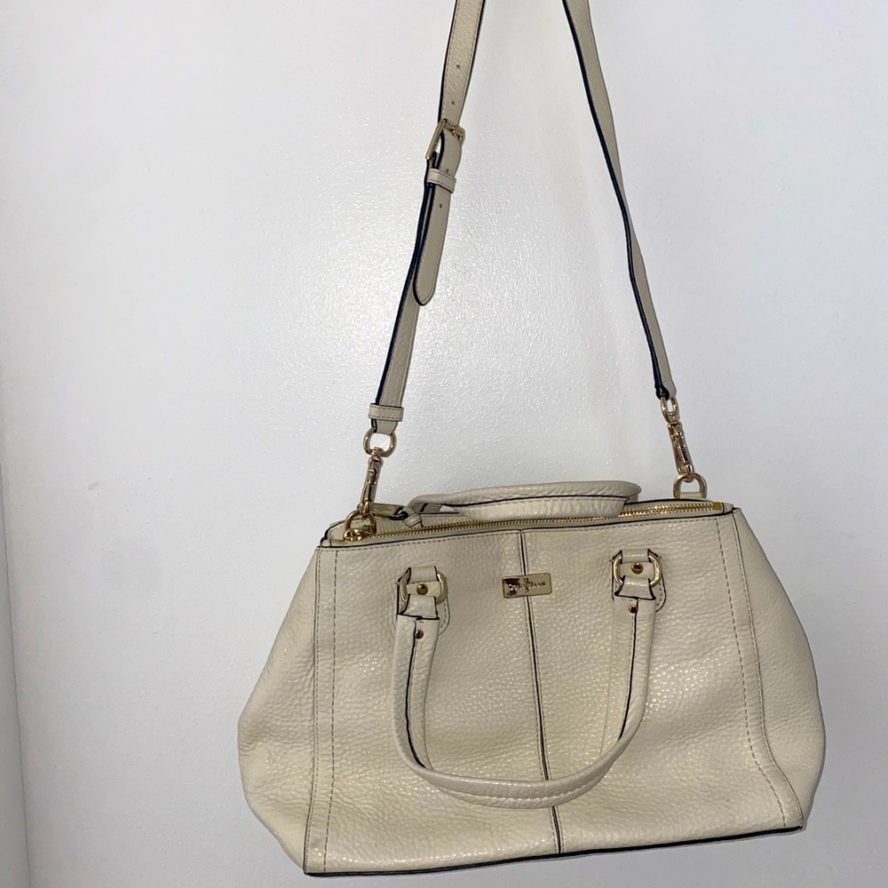 ColeHann crossbody/ hand bag